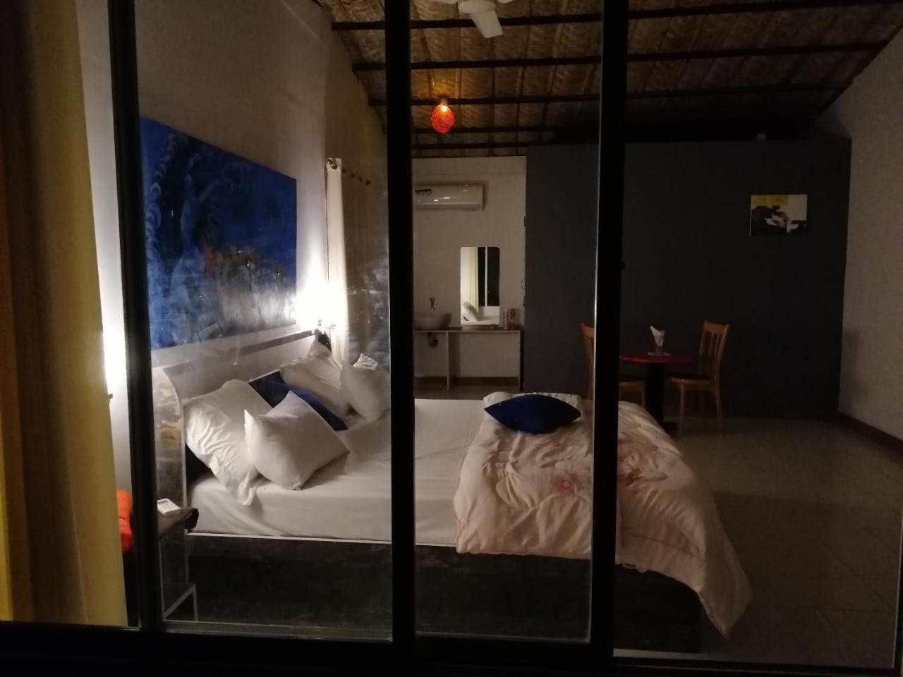 Lotus Riya Homestay Hampi Eksteriør billede